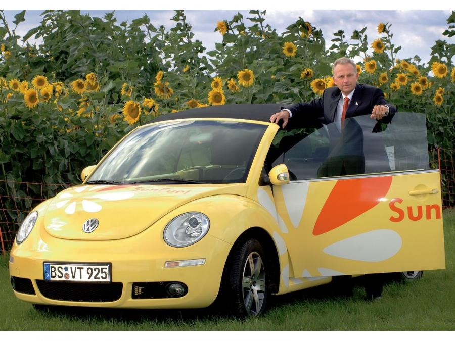  Volkswagen New Beetle Cabriolet Sunfuel Concept 2006 года  (фото 6 из 14)